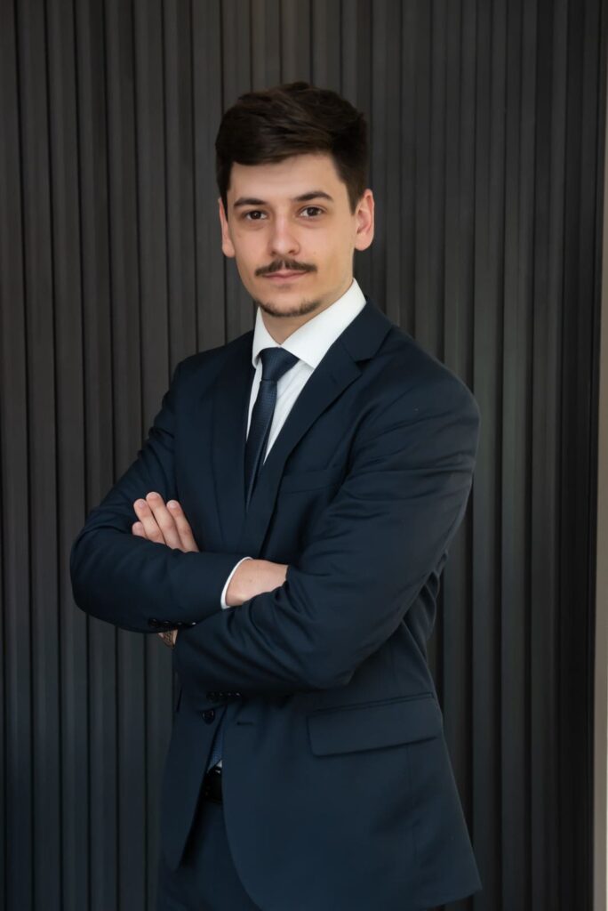 Augusto Vinicius Bittarello Tavares